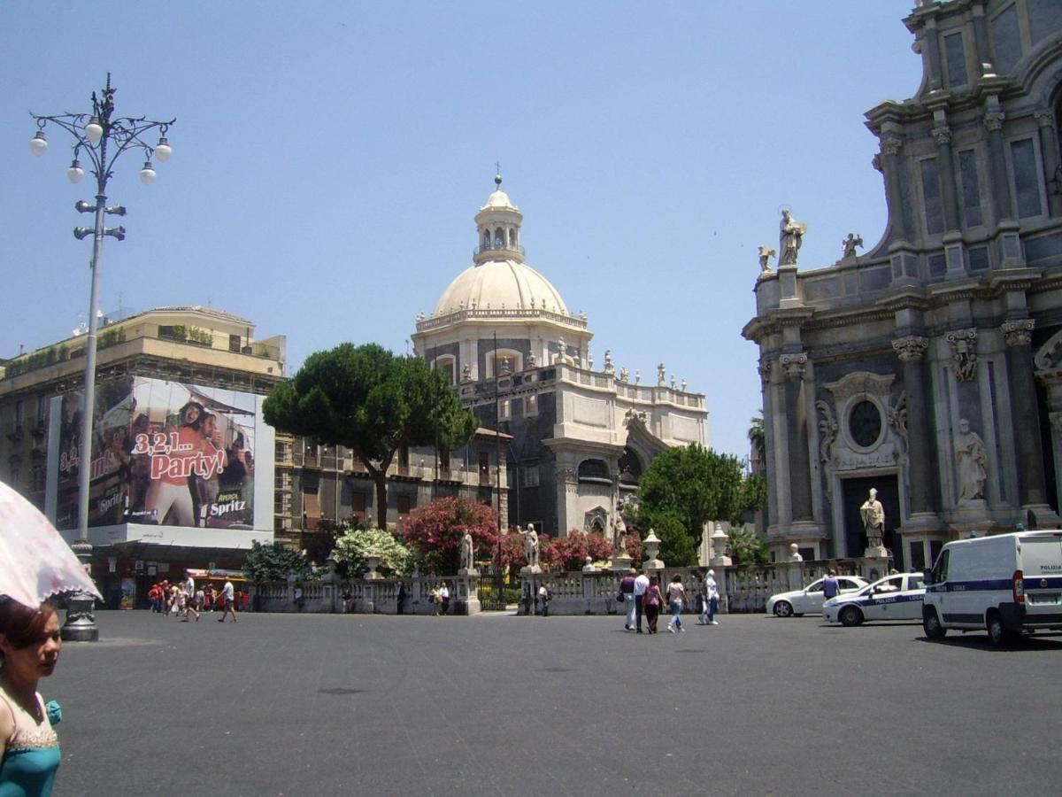 Casa Di Chiara Pieno Centro Storico Apartment Catania Exterior photo